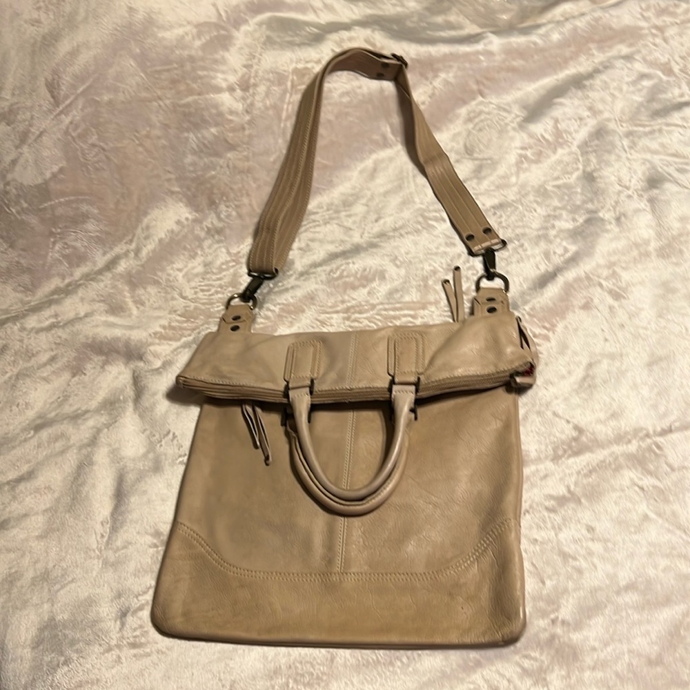 MAURIZIO TAIUTI LEATHER MESSENGER BAG